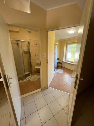 Others 5, Pokoje goscinne na Zielonej, Częstochowa
