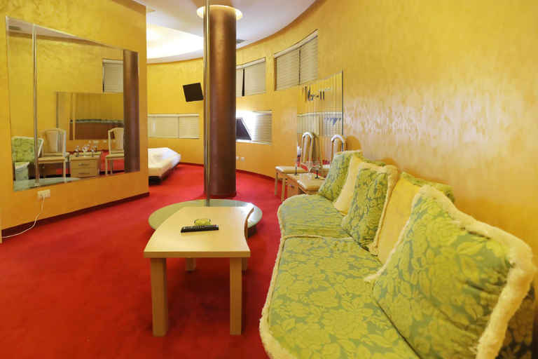 Bedroom 2, Hotel Gjuta, Tirana
