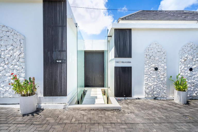 Exterior & Views 1, The R Villa Luwa, Badung