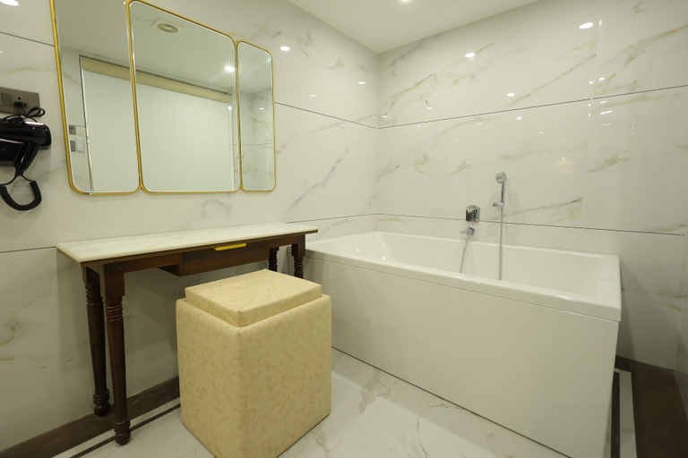 Bathroom 3, Hotel Metro Agra, Agra