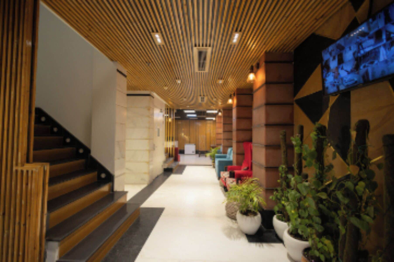 Lobby 5, Hotel Namoh, Delhi