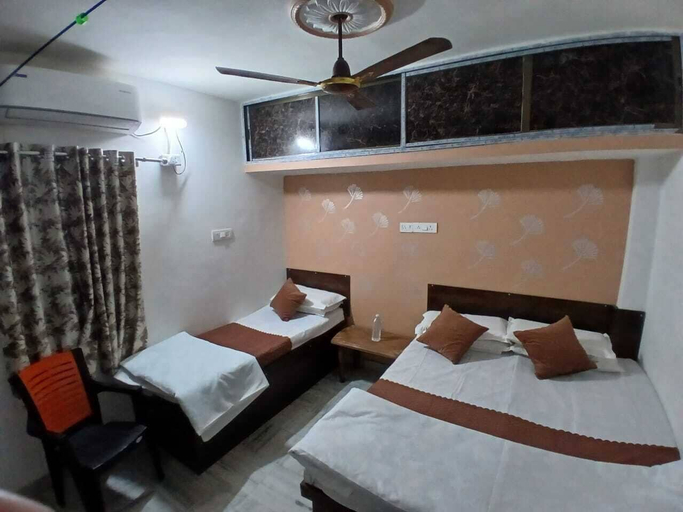 Room 3, Kaashvi Home Stay, Varanasi
