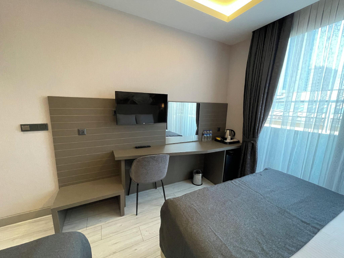 Bedroom 3, Mithras Hotel, Konak
