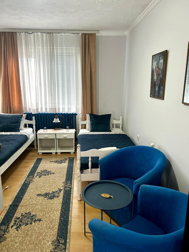 Others 5, Bulevar, Valjevo