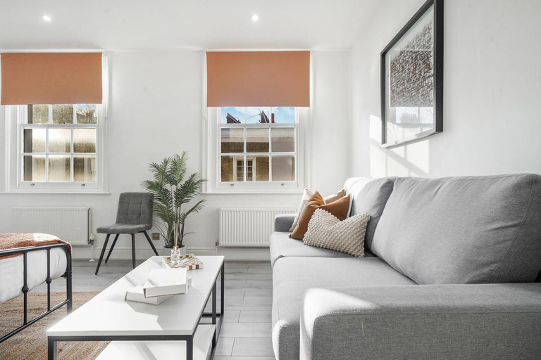 Others 5, Stunning apartment right next to Harrods, London
