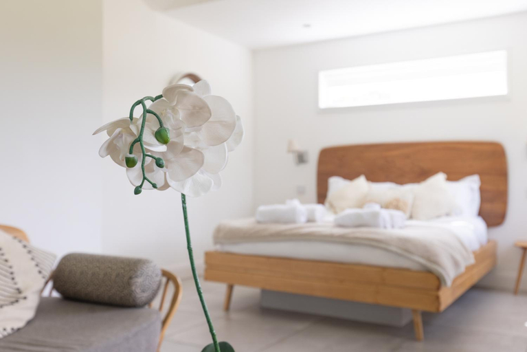 Bedroom 2, Ardeonaig Hotel & Restaurant, Perthshire and Kinross