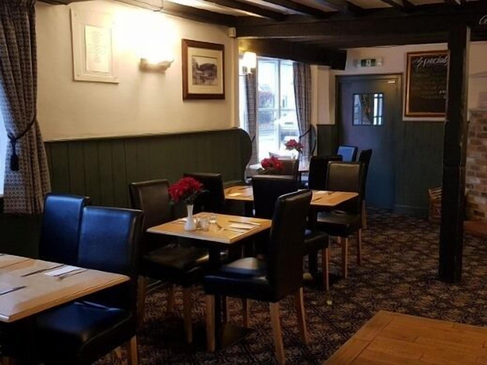 Food & Drinks 4, The Bull Hotel, Wiltshire