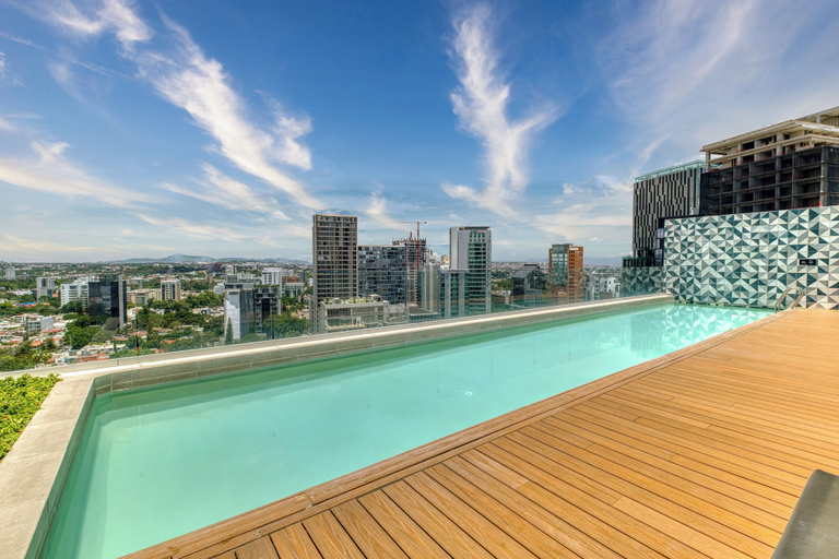 Rooftop pool 3, Nido Nomad Pablo Neruda GDL, Guadalajara