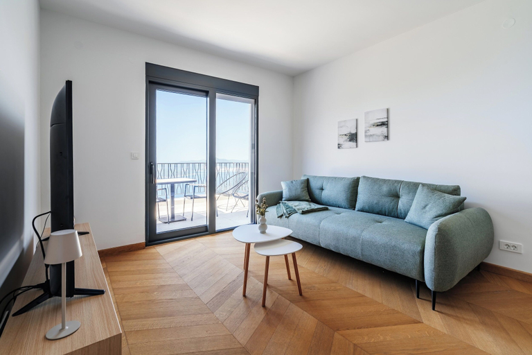 Living area 4, The View - Apartment with pool