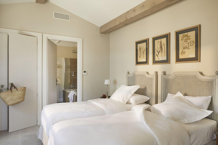 Bedroom 3, Chateau Capitoul, Aude