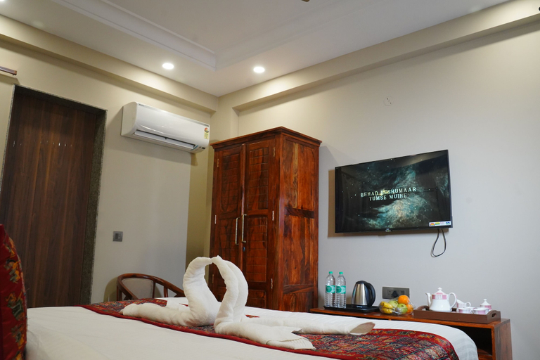 Room 5, Hotel aashirwad bliss inn & Pool, Jaipur