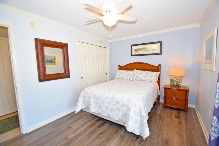 Room 2, Bel Mare 101 3 Bedroom Condo, Worcester