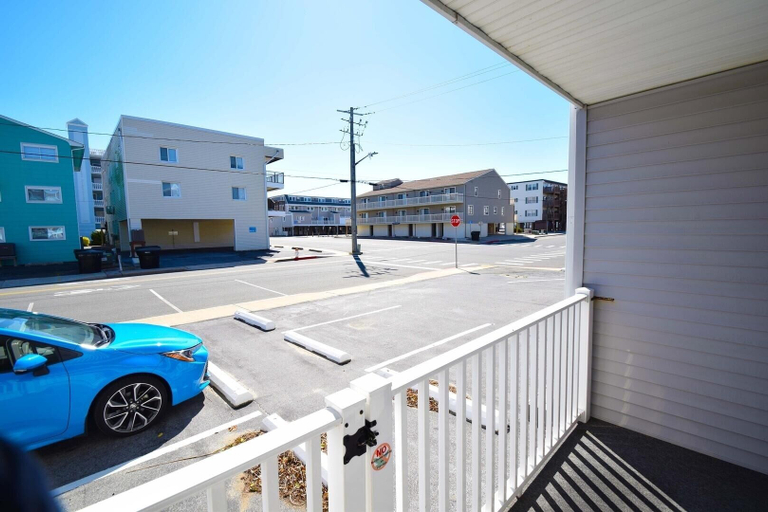Property grounds, Mirabella 1d 1 Bedroom Condo, Worcester