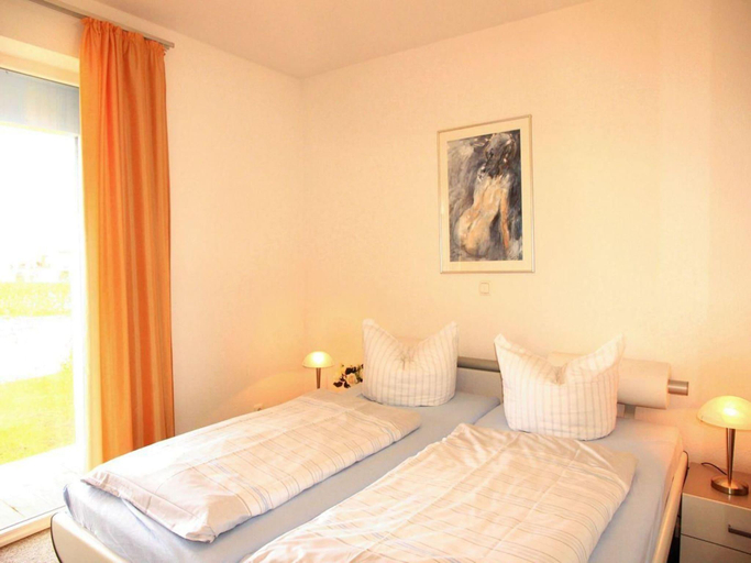Bedroom 2, Ferienwohnung im Ferienpark Mueritz, Mecklenburgische Seenplatte