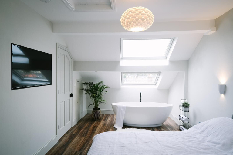 Room 4, Ashfield, Lancashire