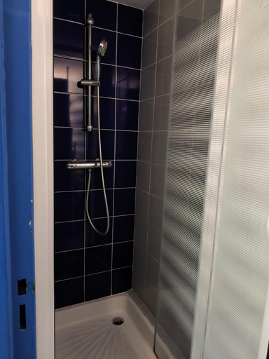 Bathroom, VVF Les Plages de Guérande, La Turballe, Loire-Atlantique