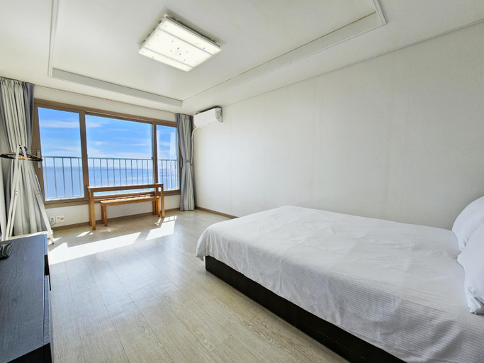 Others 5, Sungsan Morning Sunset, Seogwipo