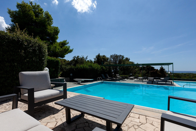 Pool 4, Villa Giorgisa Apartment 1 Pool Sea View, Lecce