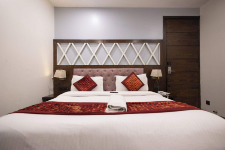 Room 3, Hotel Namoh, Delhi