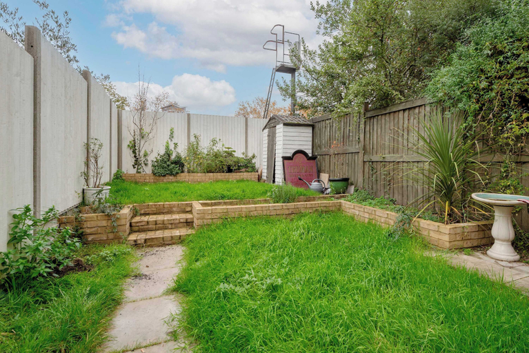 Interior 5, 3 bed Home in Battersea With Garden, London