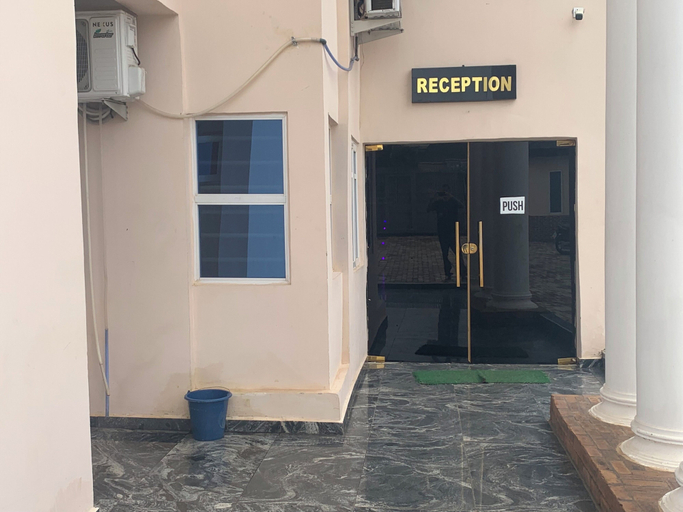 Reception, Comfort Kul Suites, IkaSouth