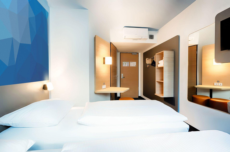 Bedroom 3, B&B HOTEL Arnsberg, Hochsauerlandkreis