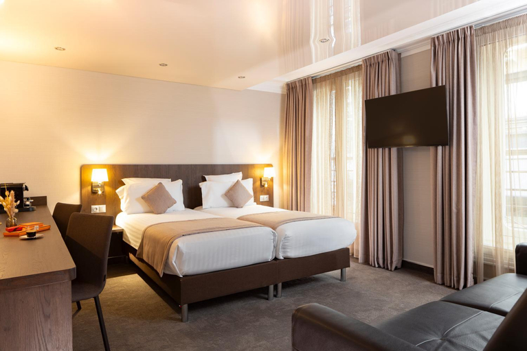 Bedroom 2, Hotel Choiseul Opera, Paris