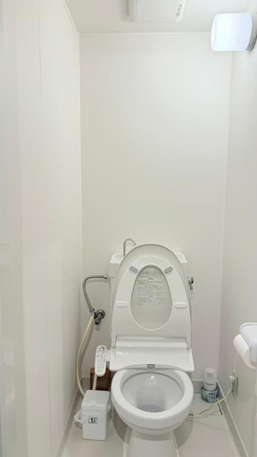 Bathroom 3, KOBE coffee hostel, Kobe