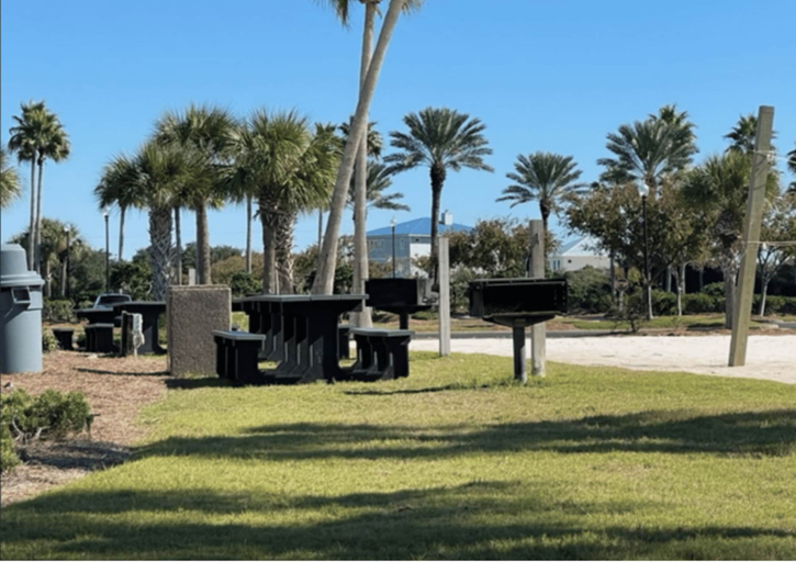 BBQ/picnic area, Beach Club 1109 D, Baldwin