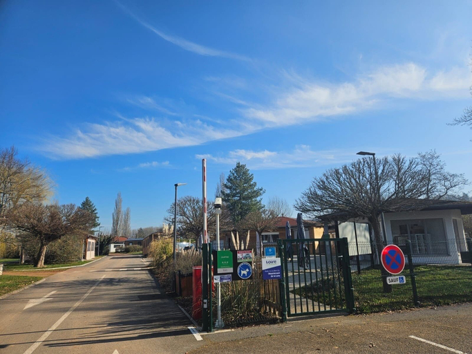 Exterior 3, Parc de Charlieu, Loire