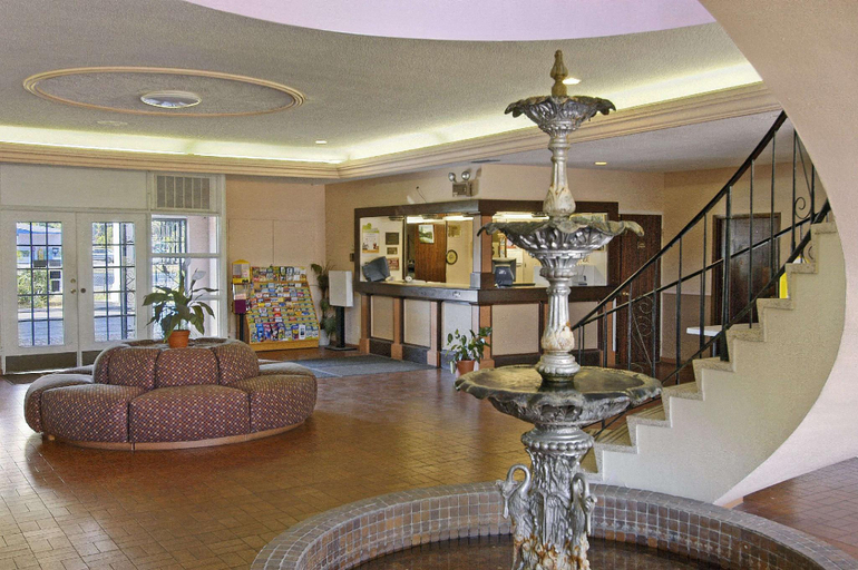 Public Area 2, University Inn Gainesville, Alachua