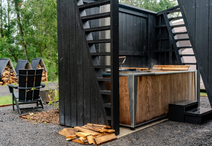 Others 5, Finger Lakes Treehouse, Wayne