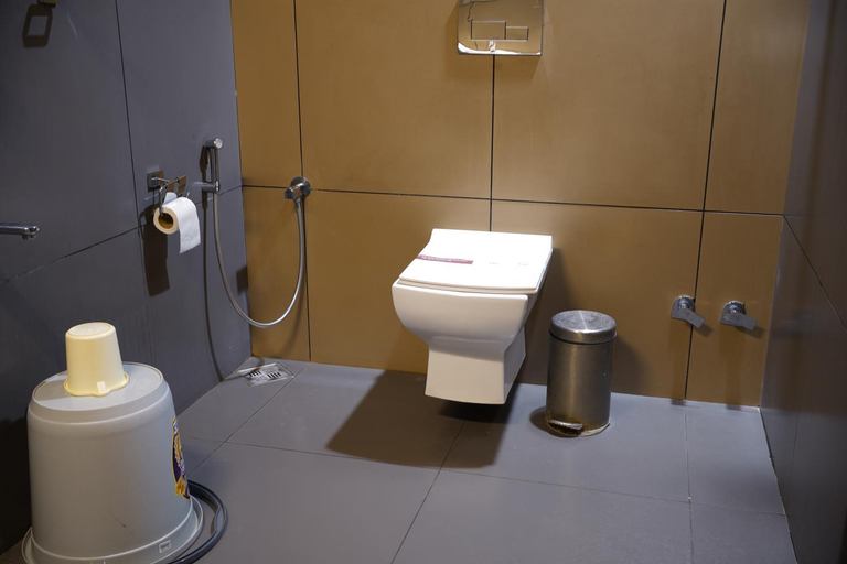 Bathroom 4, Wayanad Mace Mansion, Wayanad