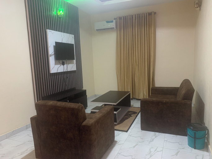 Living area, Comfort Kul Suites, IkaSouth