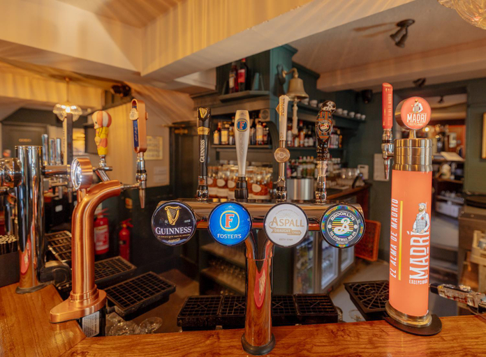 Food & Drinks 4, Ye Olde Original Withy Trees, Lancashire