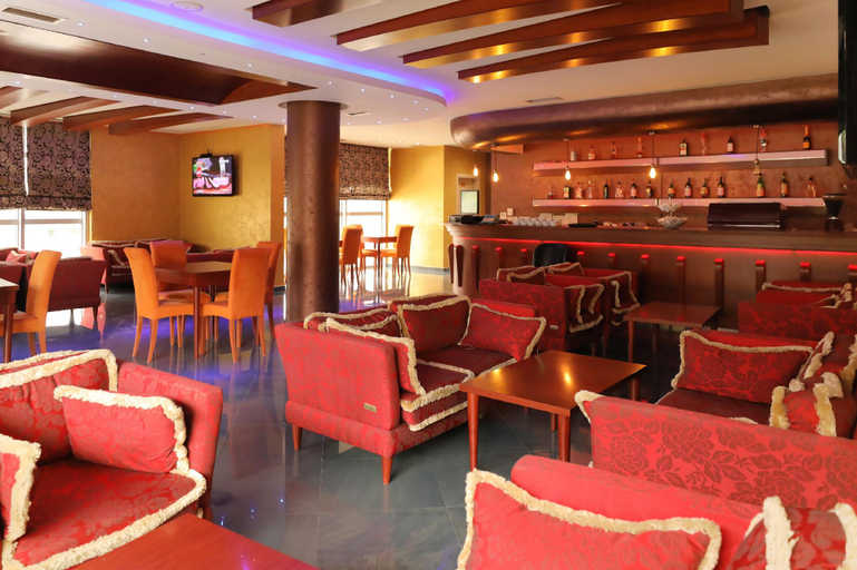 Food & Drinks 4, Hotel Gjuta, Tirana