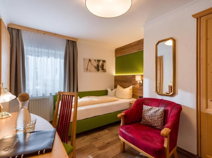 Room 5, Hotel Glockenstuhl, Schwaz