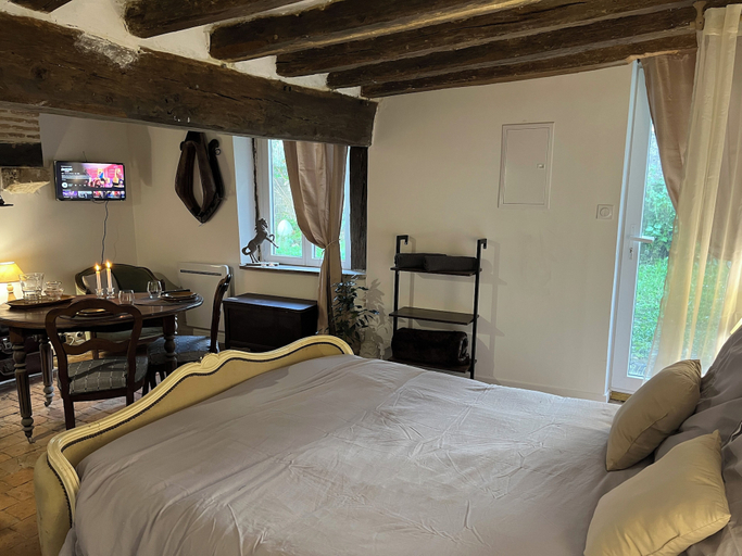Bedroom 2, Les Gîtes du Grand Faubourg, Loiret