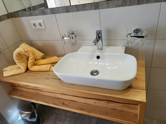 Bathroom 3, Apartment in Hohe Tauern near Wildkogel Arena, Zell am See