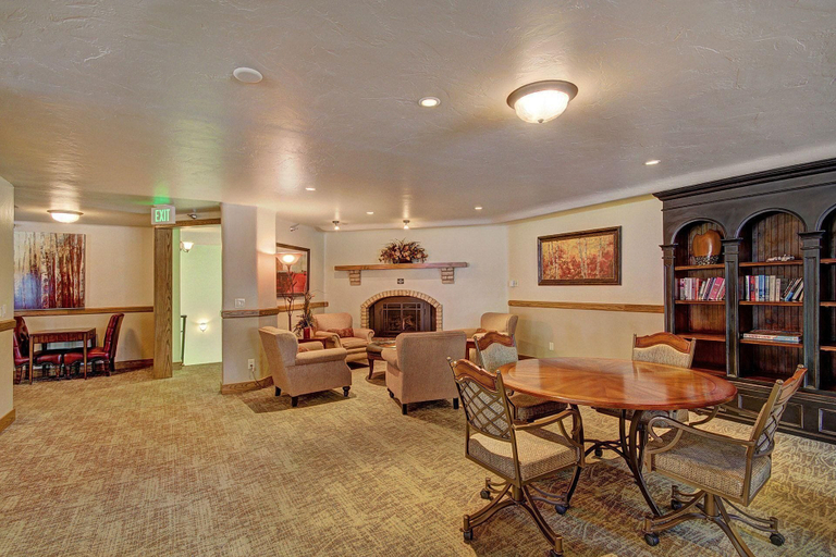 Interior 5, Phoenix 118A - 3 Br Condo, Routt