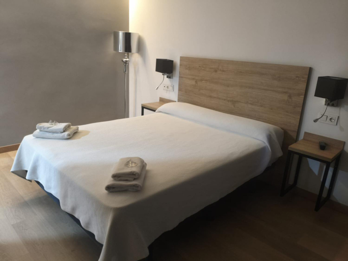 Bedroom 2, Hostal los Rosales, León