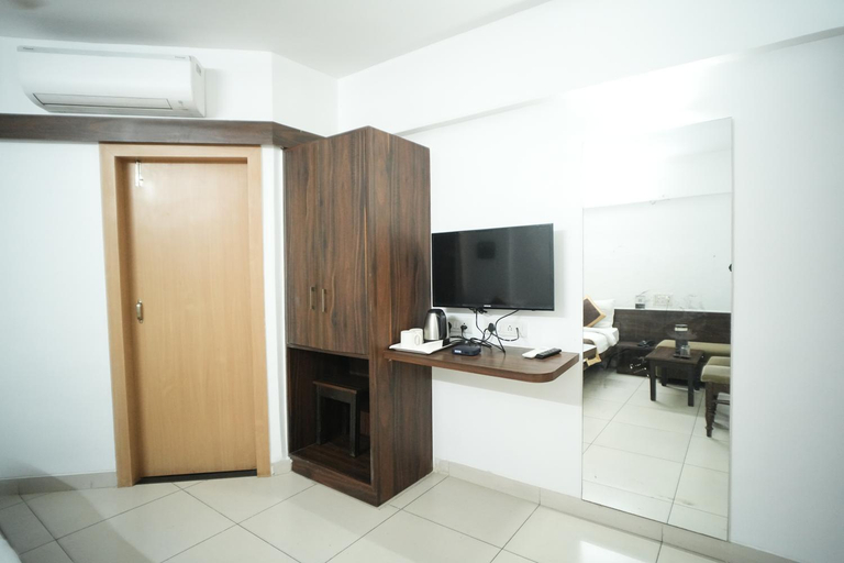 Others 4, Hotel kartiki, Aurangabad