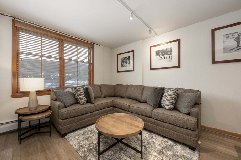 Living area 5, Zephyr Mountain Lodge, Condo | 2 bedroom (Select-Rated Condo 1616), Grand