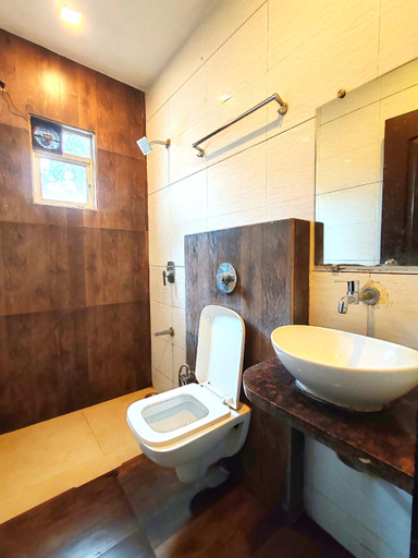 Bathroom, Hotel Veer Park, Raigarh