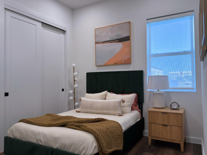 Bedroom 3, The Mercer, Comal