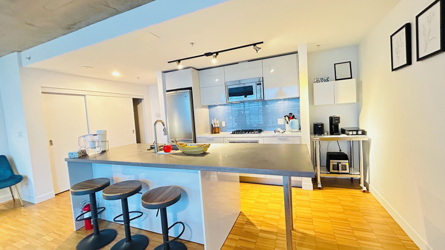 Private kitchen 2, Ocean View Condo . Downtown Vancouver, Greater Vancouver