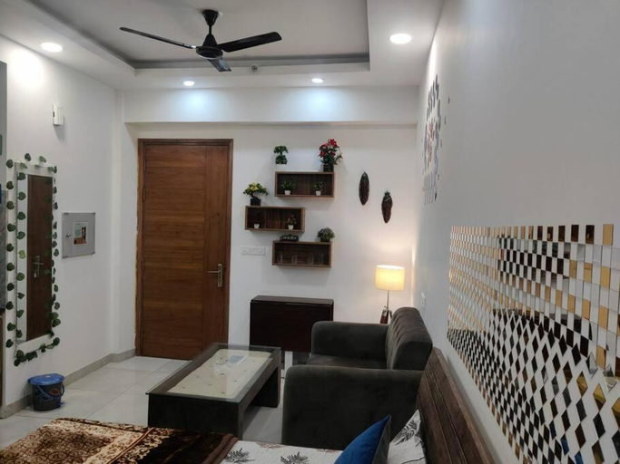 Others 4, Minimalistic High Rise Stay-Couple Friendly, Gautam Buddha Nagar
