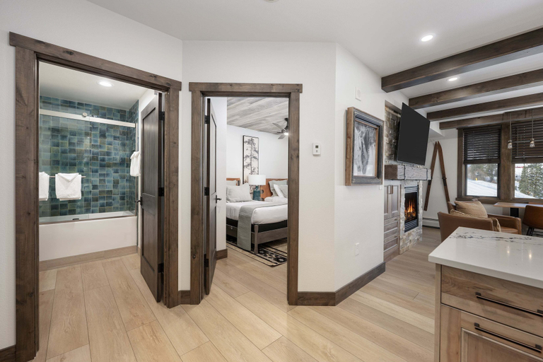 Room 5, Select Unit 2509 - Zephyr Mountain Lodge 2 Bedroom Condo, Grand