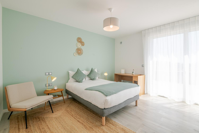 Others 4, Residence Services Oh Activ Avignon, Vaucluse