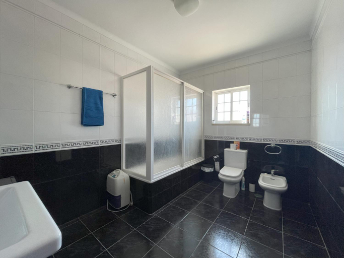 Bathroom 4, Meco Beach Villa, Sesimbra